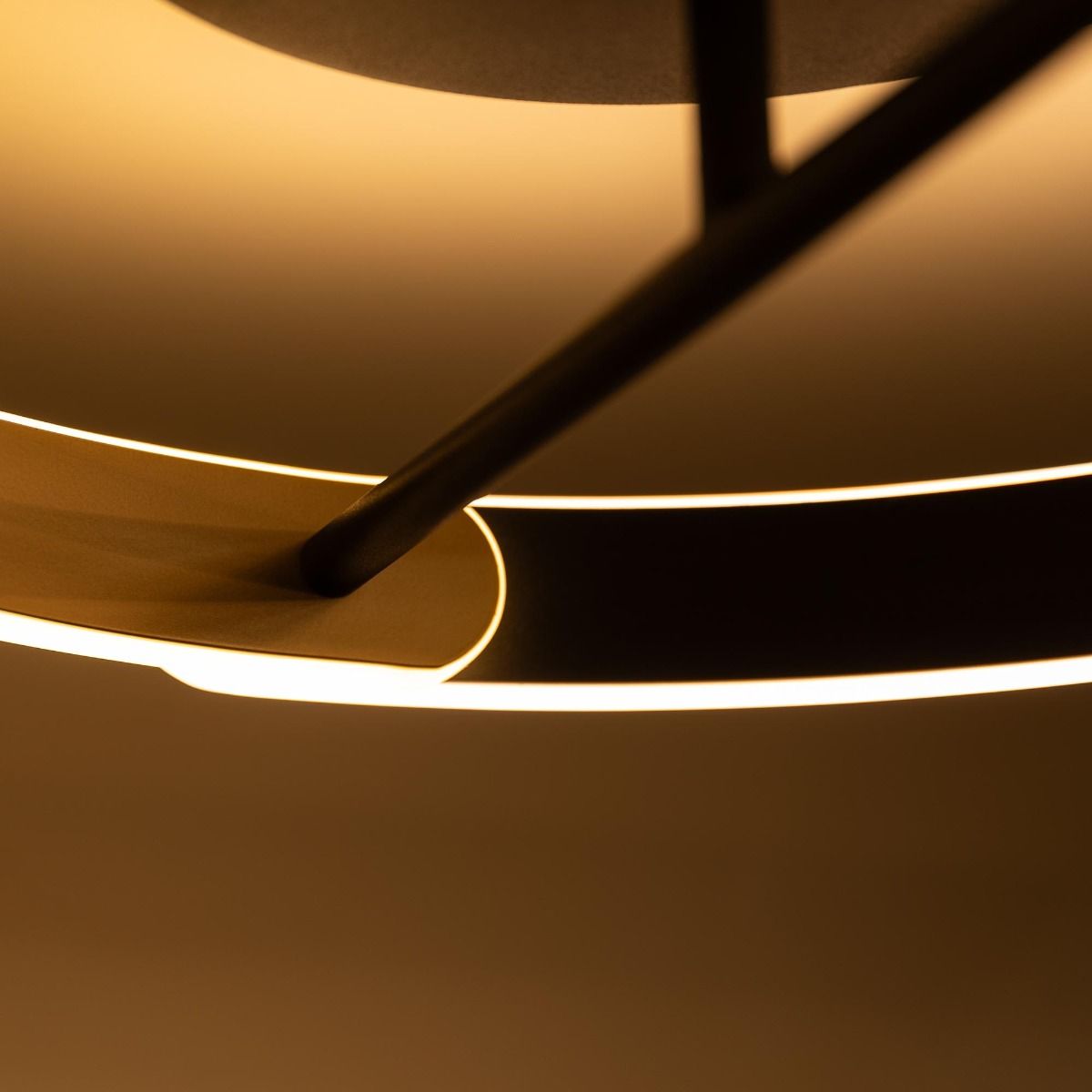 MX4417-1S-3BGD LINOS LAMPA SUFITOWA CZARNO-ZŁOTA/BLACK-GOLD