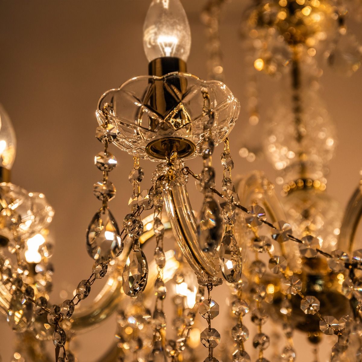 Lampa wisząca CHATEAU 14004/8-GLD