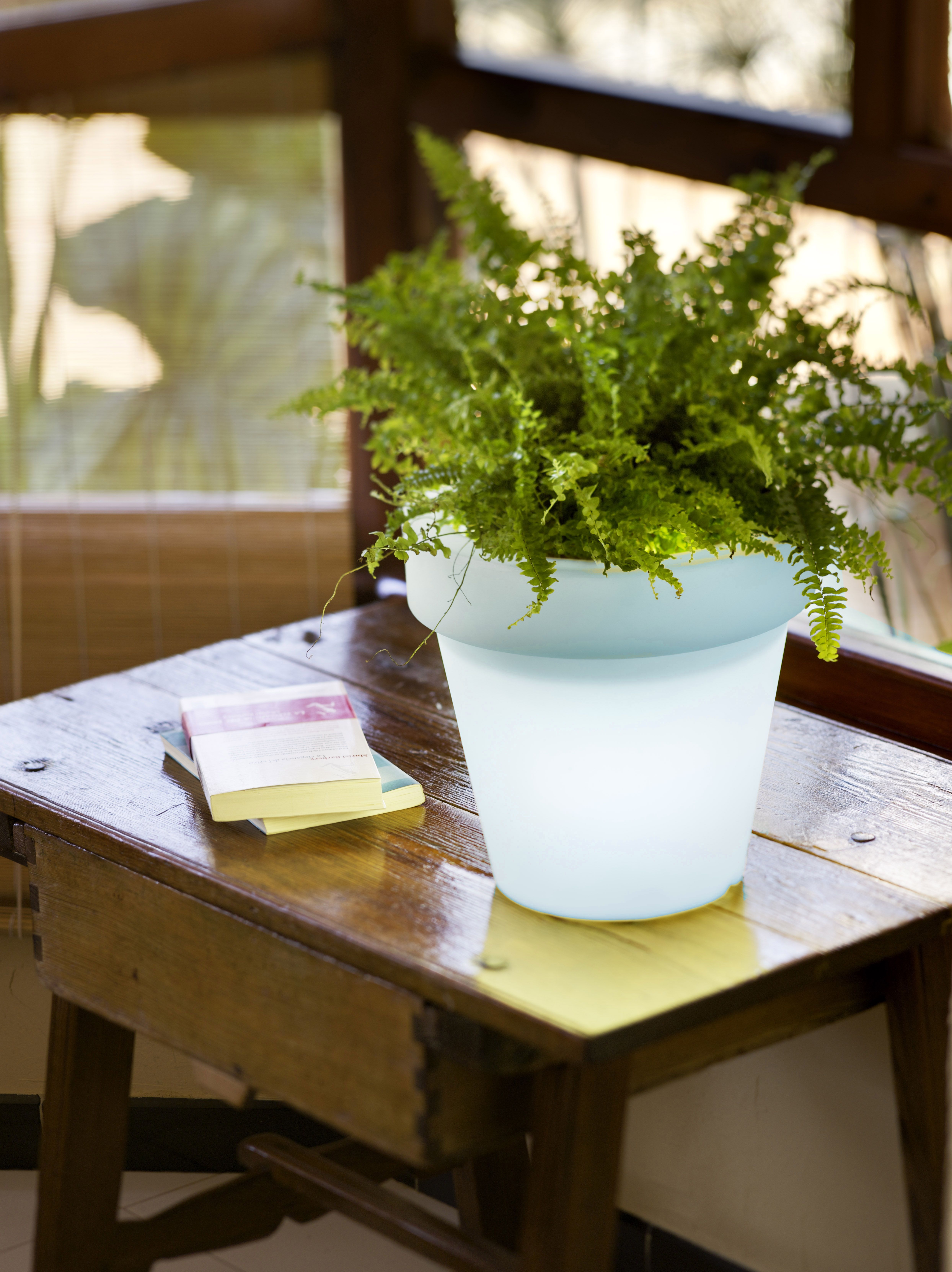 Doniczka solarna MAGNOLIA LED RGB 3329