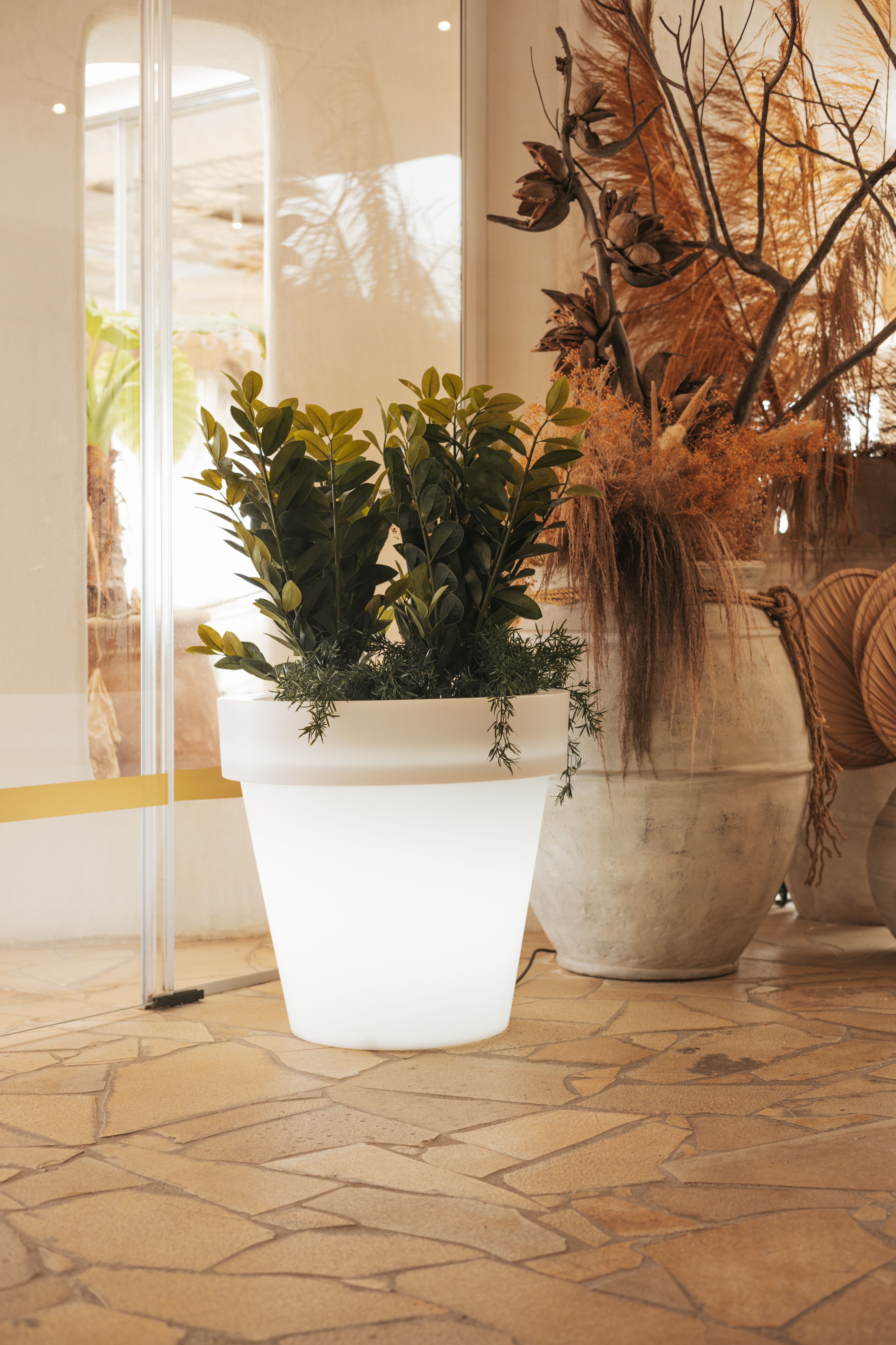 Doniczka MAGNOLIA 45 LED 3330