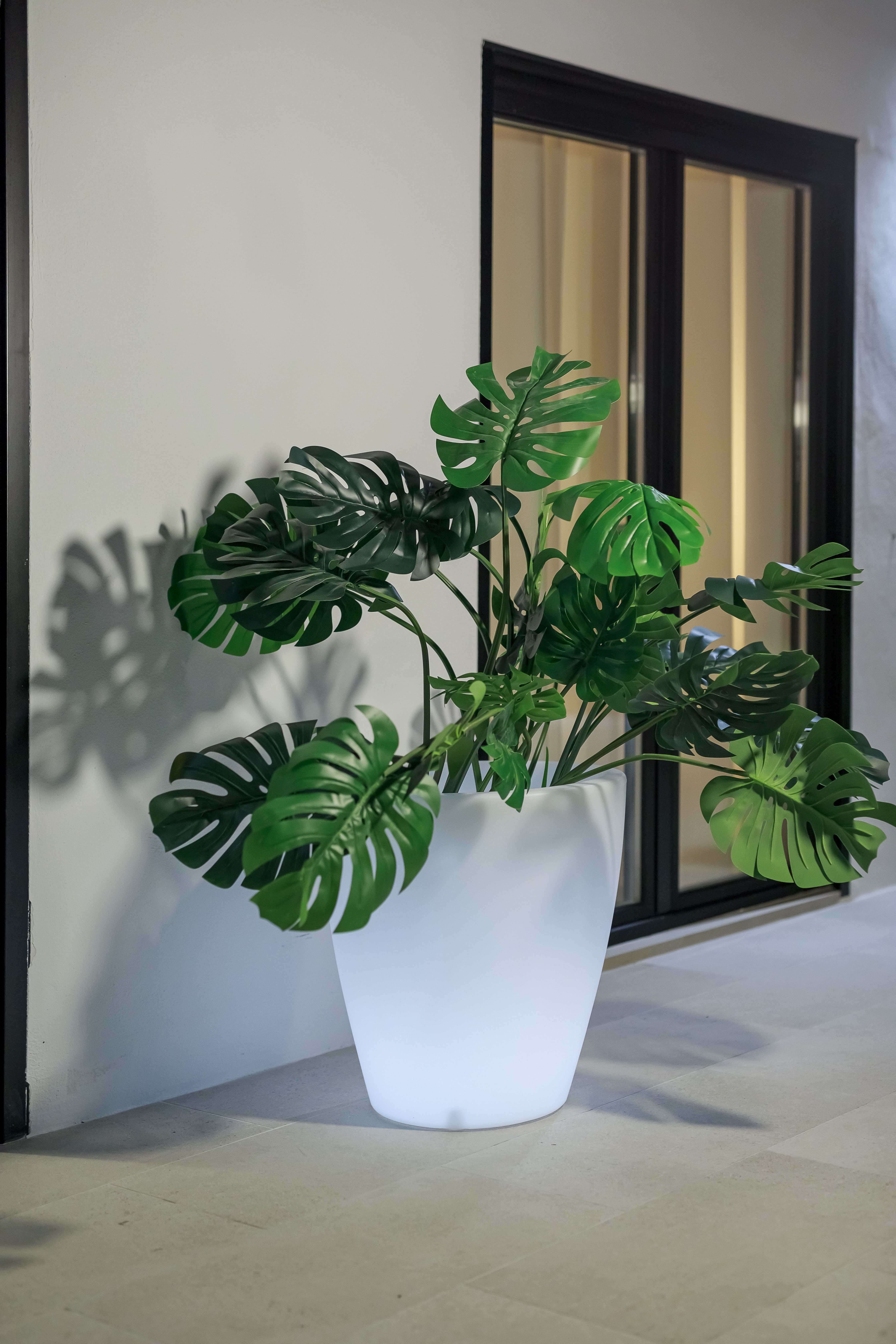 Doniczka solarna VIOLETA RGB LED 3281